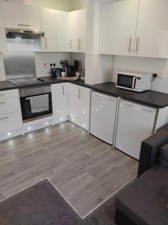 Top Quality Modern Southsea Garden Apartment Sleeps 4 People Portsmouth Exteriér fotografie